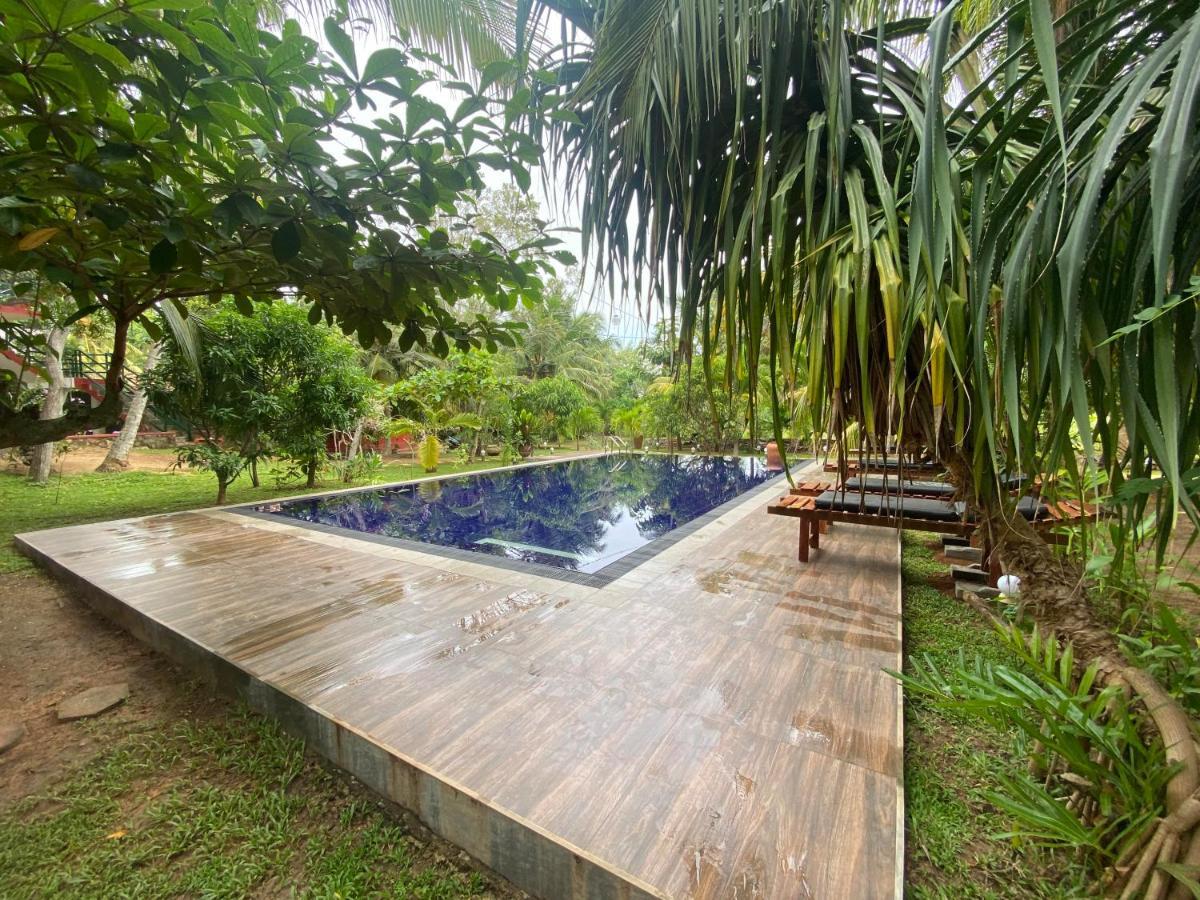 Hidden Garden Hotel 3*