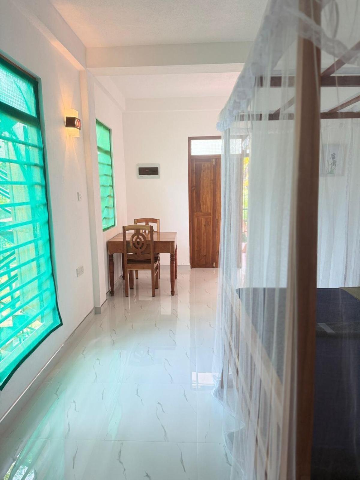 Hidden Garden Hotel 3*